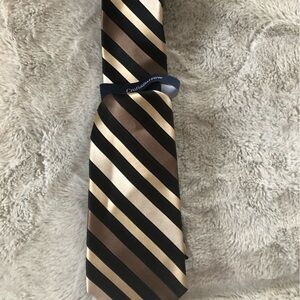 NWT Croft and Barroq silk Men's Elegant Black and Brown Striped Tie